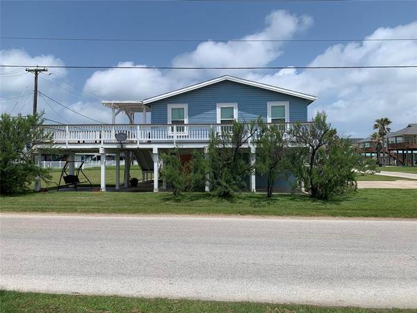 4222 Mason DR, Galveston, TX 77554