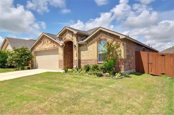 2922 Rosemount LN, Forney, TX 75126