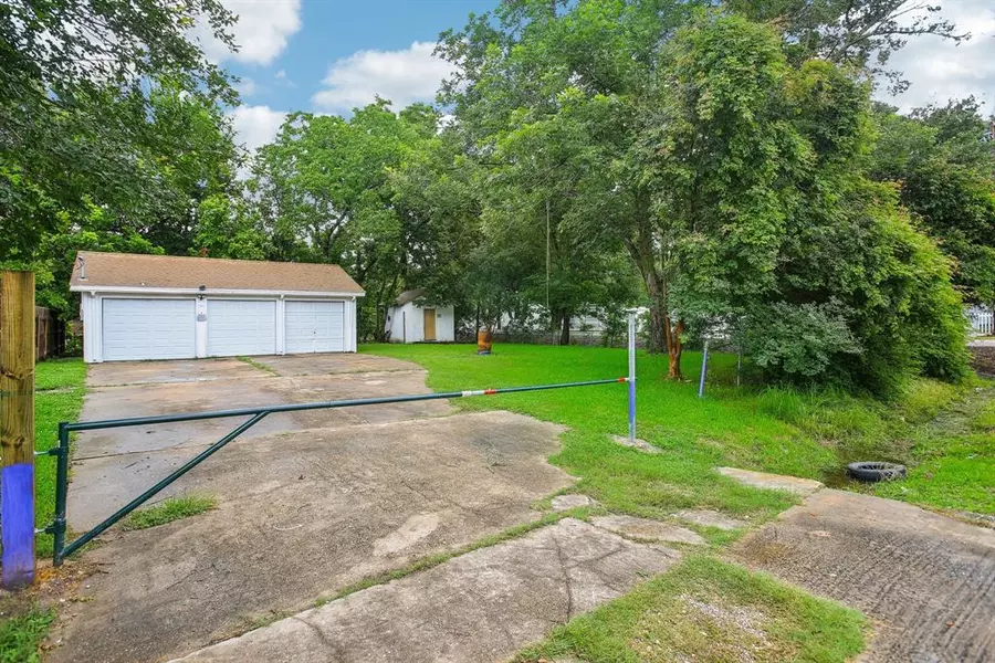 3119 Carolyn ST #LOT 10, Bacliff, TX 77518