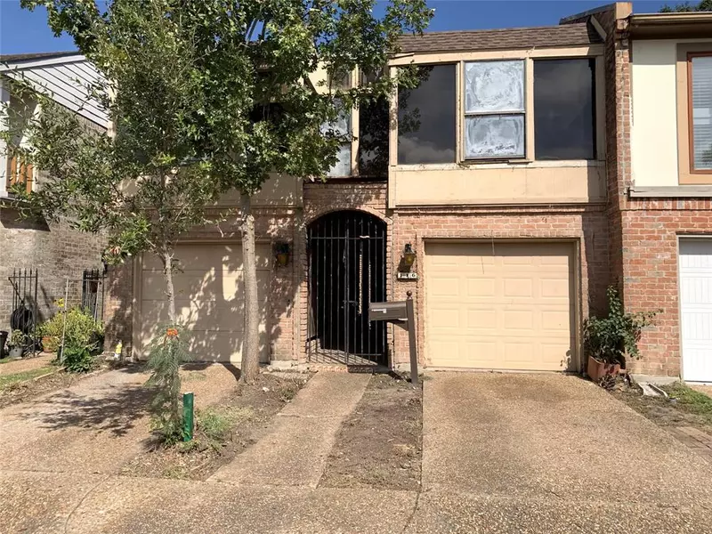 116 Phanturn LN, Bellaire, TX 77401