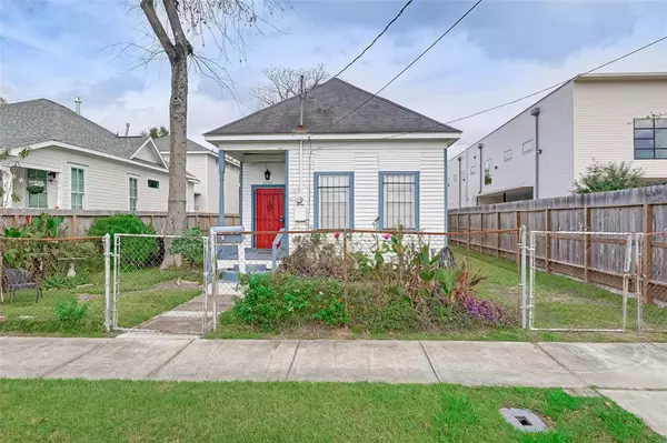 3705 Runnels ST, Houston, TX 77003