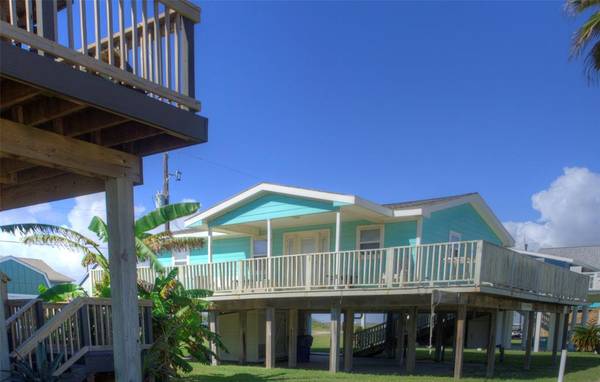 111 Nesmith PL,  Surfside Beach,  TX 77541