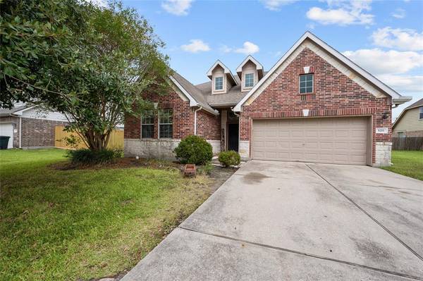 5211 Lakeside AVE, Cove, TX 77523