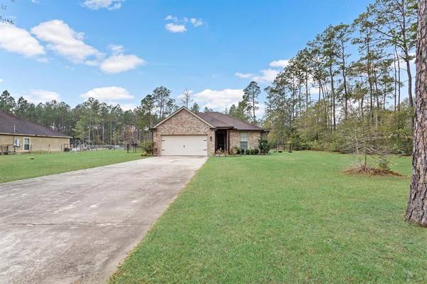 1471 Twin Bridges Road, Silsbee, TX 77656