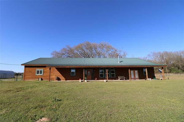 304 LCR 890, Jewett, TX 75846