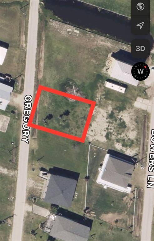 Crystal Beach, TX 77650,890 Gregory DR