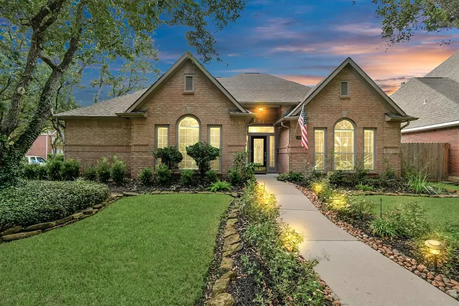 107 Wilkins XING, Sugar Land, TX 77479