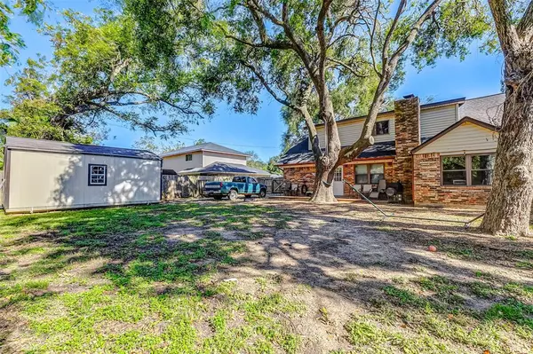 Clute, TX 77531,115 Ralph ST