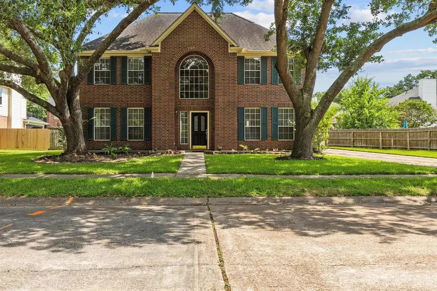 3474 Woodbine PL, Pearland, TX 77584