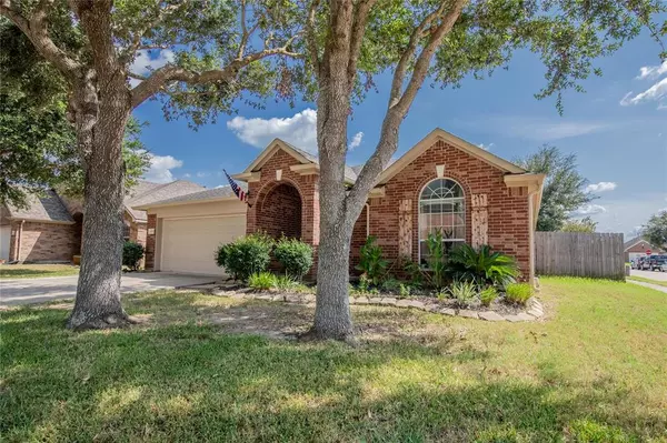 4710 Meridian Park DR, Pearland, TX 77584