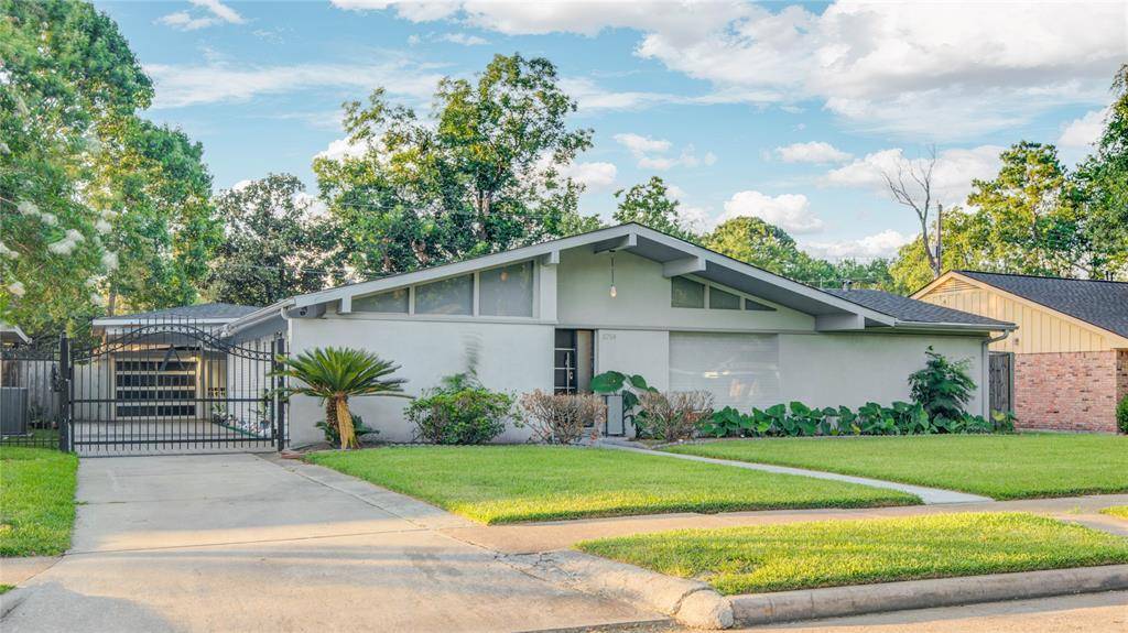 Houston, TX 77096,5754 Wigton DR