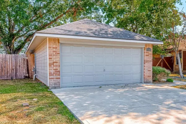 Sugar Land, TX 77498,10743 Parkland Woods DR