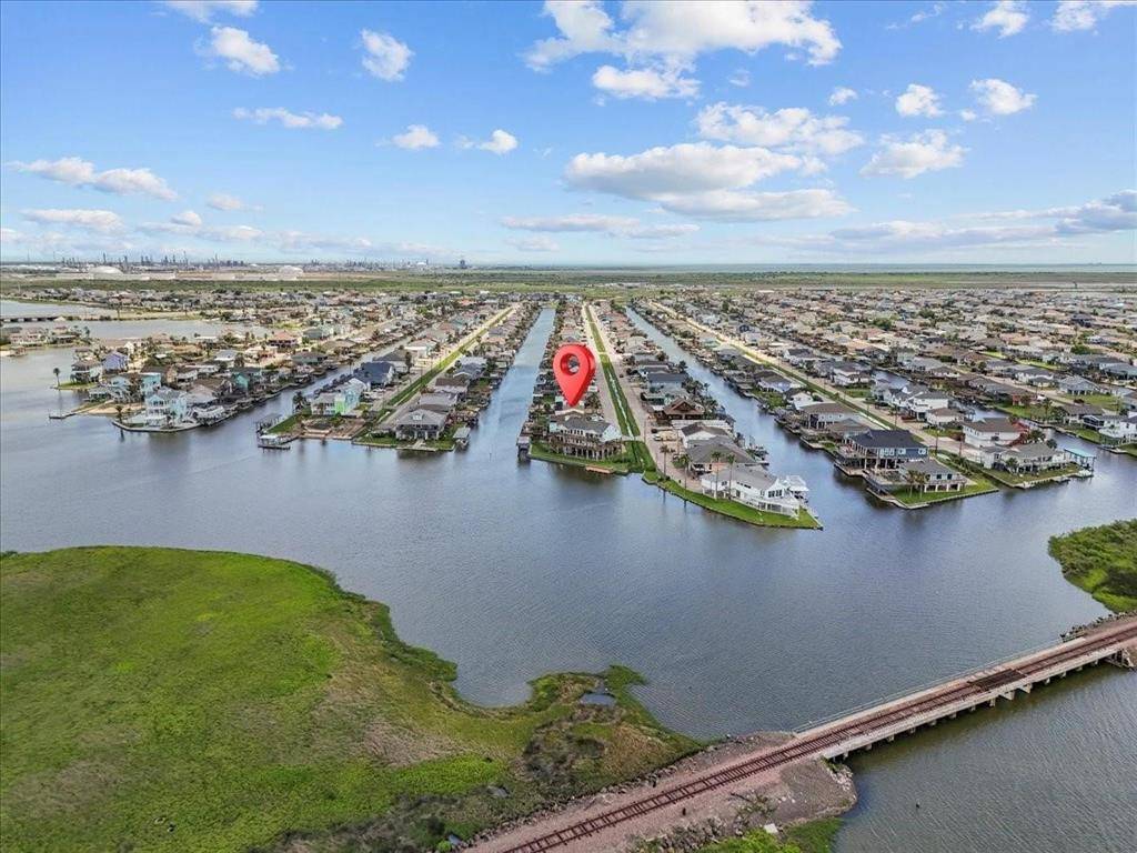 Bayou Vista, TX 77563,218 BARRACUDA ST