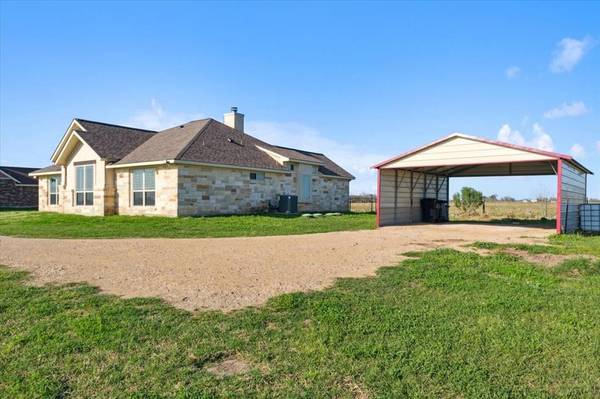 2407 Thuesen RD, Beasley, TX 77417