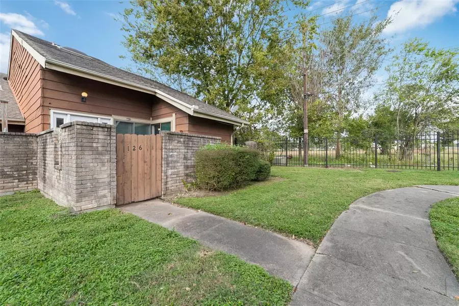 12606 Wellington Park DR, Houston, TX 77072