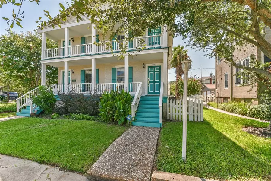 1507 Ball ST, Galveston, TX 77550