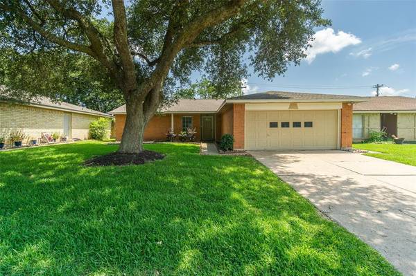 6128 Brookdale DR, League City, TX 77573