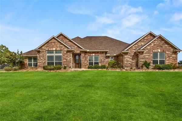 310 Mavanelle CV, Hempstead, TX 77445