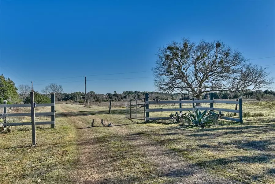 12218 Frantz RD, Cat Spring, TX 78933