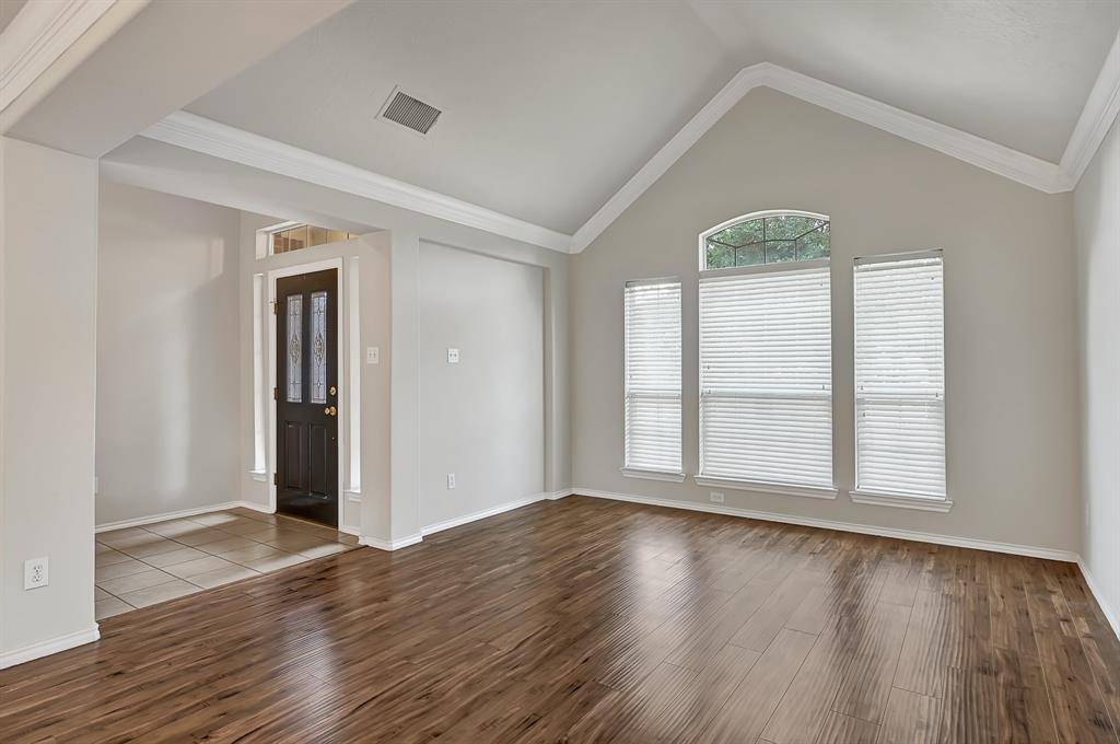 Houston, TX 77095,9927 Barr Lake DR