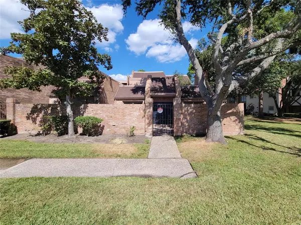 15686 Barkers Landing RD, Houston, TX 77079