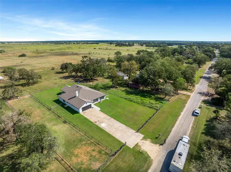 67 Windmill DR, Hempstead, TX 77445