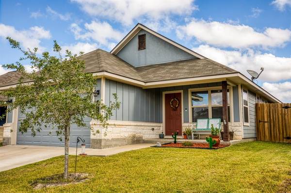 117 Dove CT, Navasota, TX 77868