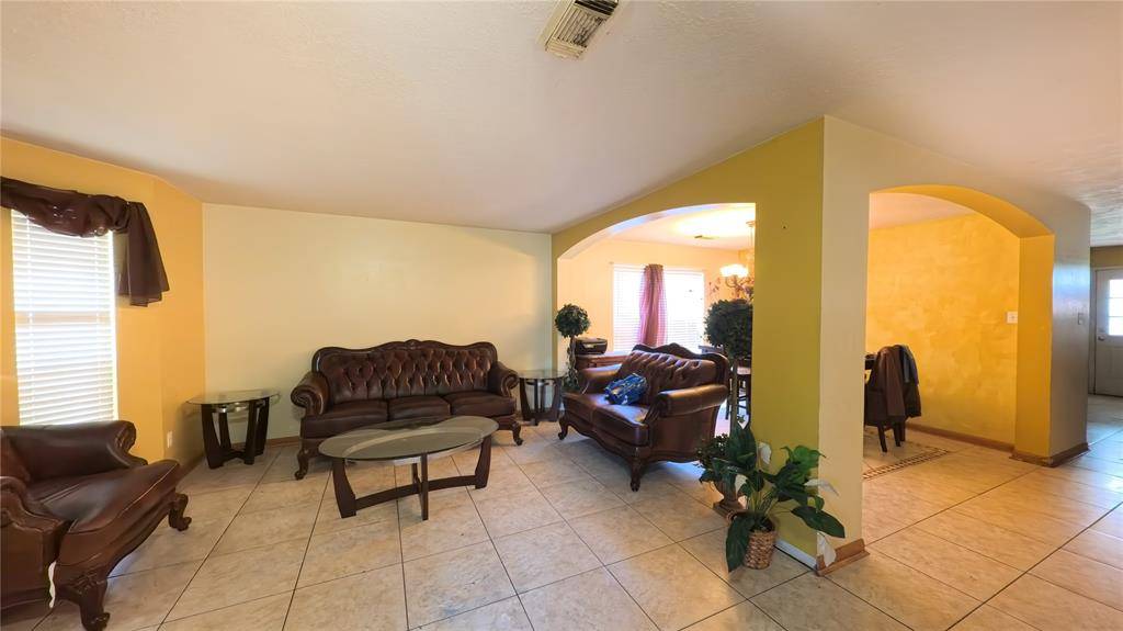 Houston, TX 77073,20930 Vista Trace DR