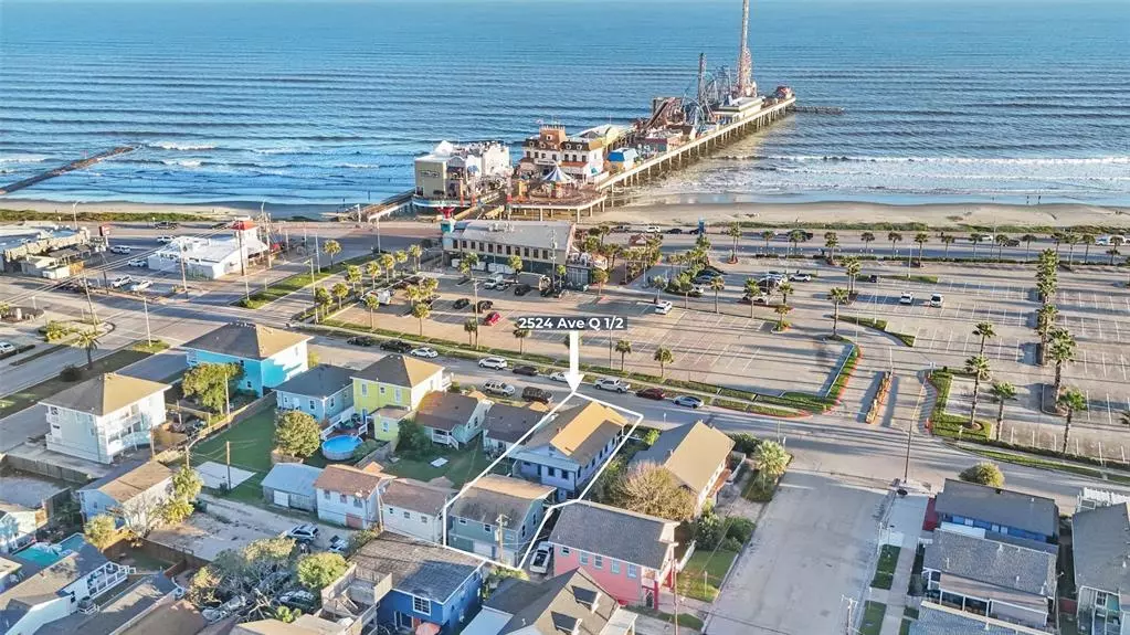 2524 Avenue Q 1/2, Galveston, TX 77550