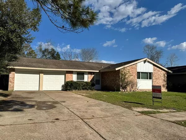 7746 Bunker Wood LN, Houston, TX 77086