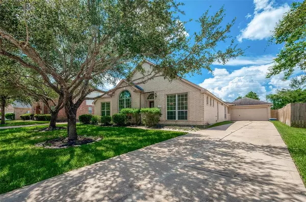 11410 Starlight Bay ST, Pearland, TX 77584