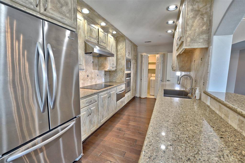 Houston, TX 77056,3350 Mccue RD #1503