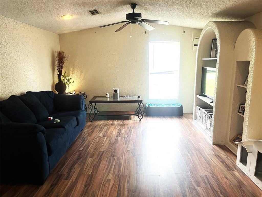 Houston, TX 77049,13915 Archwood ST