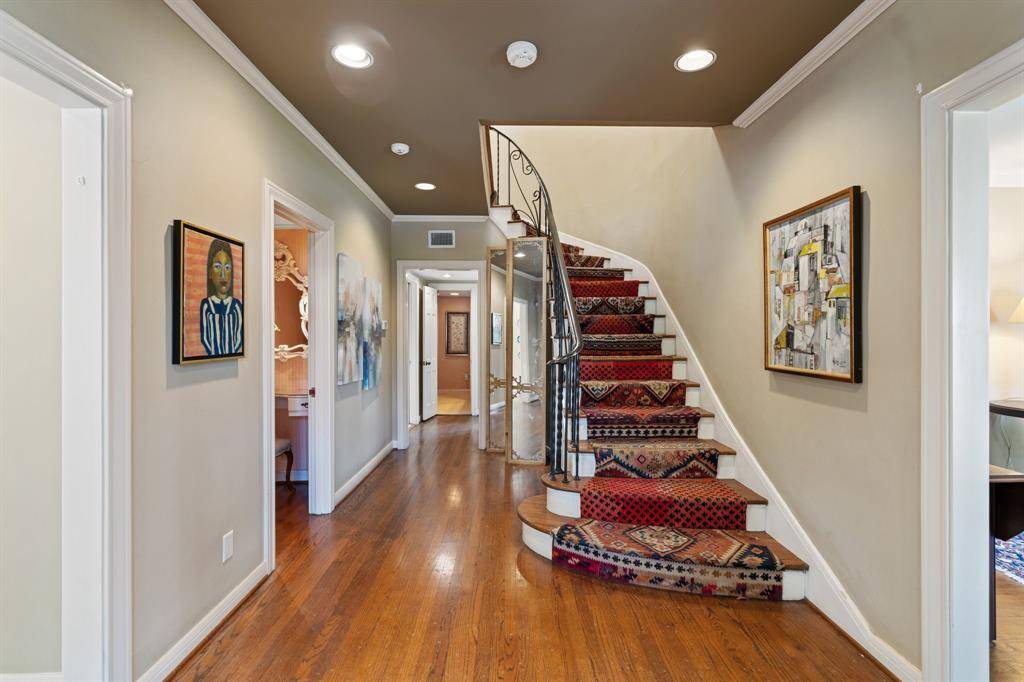 Houston, TX 77027,3666 Meadow Lake LN