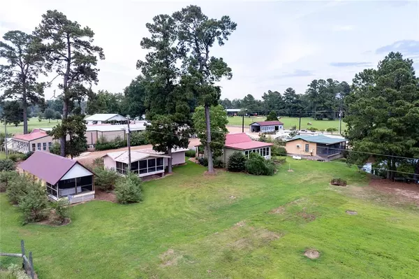 Kennard, TX 75847,3198 County Road 4600