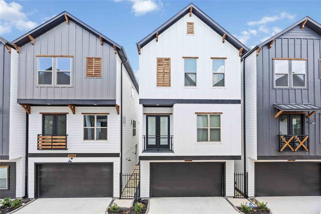 1929 Johanna DR, Houston, TX 77055