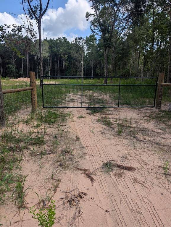 Plantersville, TX 77363,7453 Clark RD