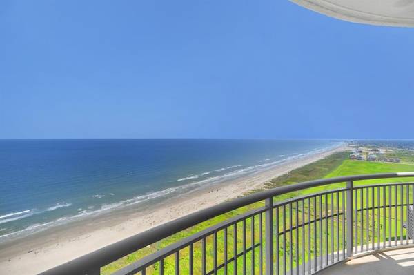 801 E Beach DR #TW2408, Galveston, TX 77550