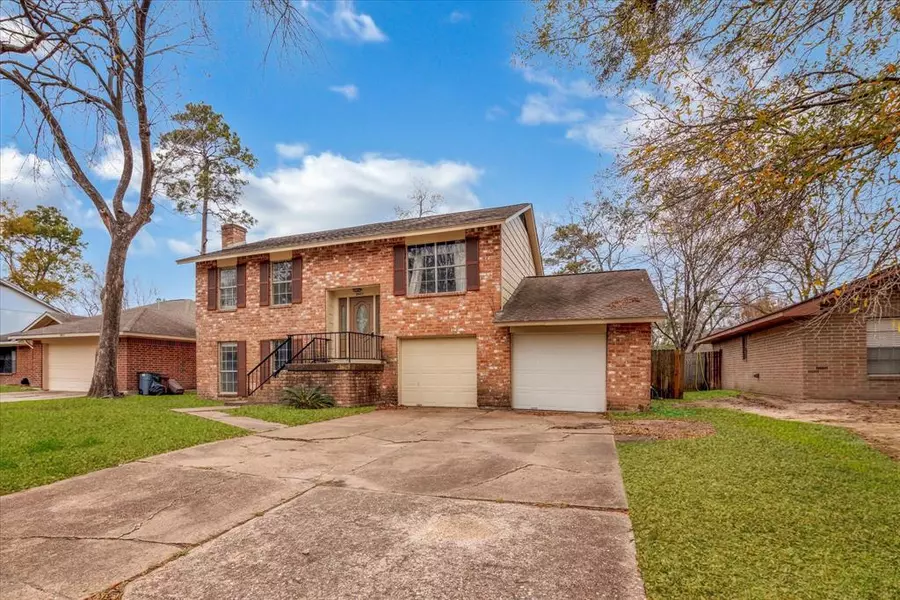 5827 Flax Bourton ST, Humble, TX 77346