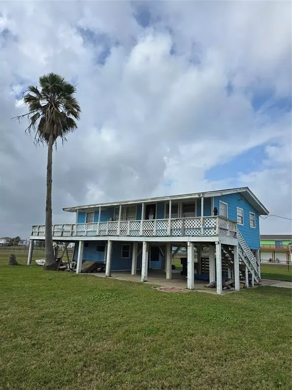 4010 1st ST, Galveston, TX 77554