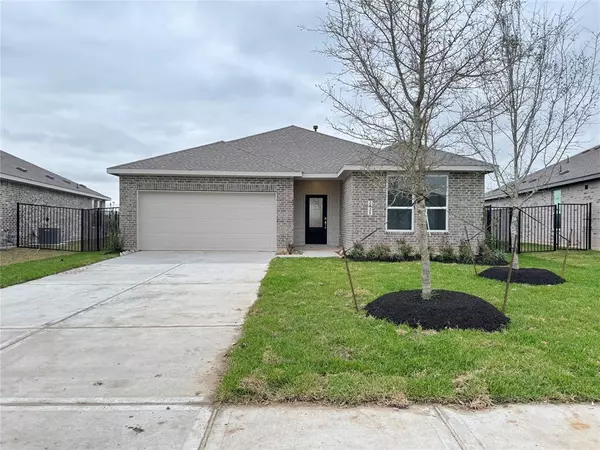 2521 Lago Costa DR, Texas City, TX 77568