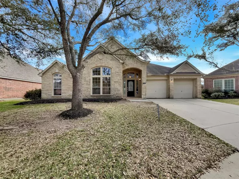 2905 Summer Cape CT, League City, TX 77573