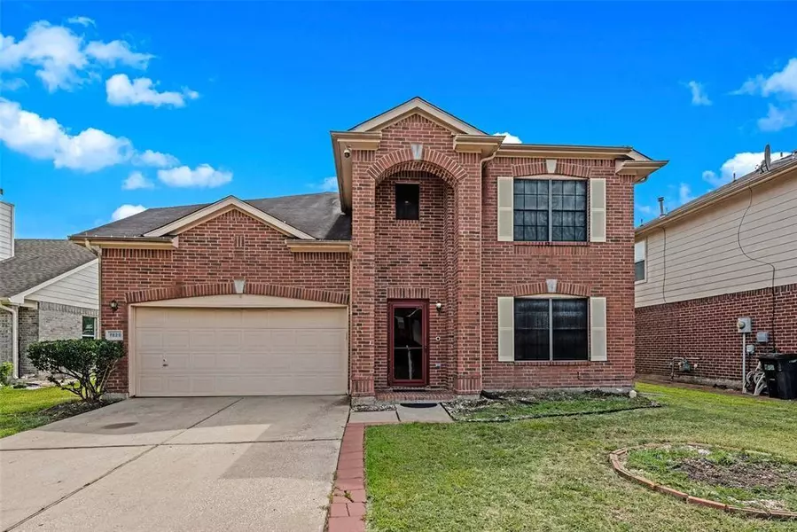 7826 Hunters Peak LN, Baytown, TX 77523