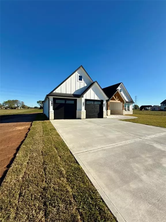 Angleton, TX 77515,608 Angus TRL