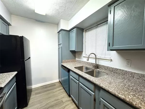 Houston, TX 77017,7313 Gulf Fwy Apt 107