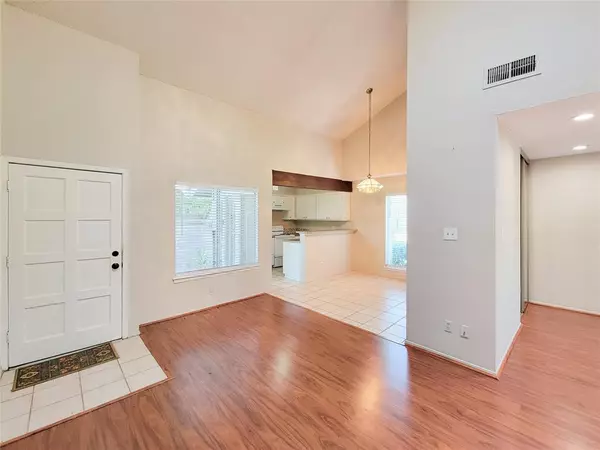 Houston, TX 77072,12980 Greenway Chase CT #2980