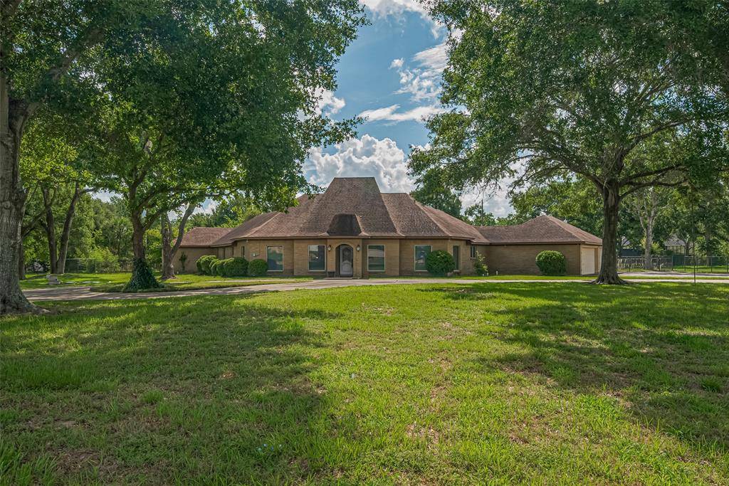 6820 Fm 723 RD, Richmond, TX 77406