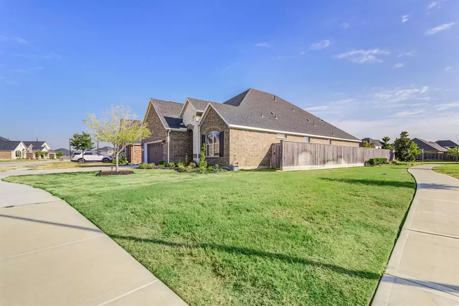 2330 Vanessa Cay LN, La Porte, TX 77571