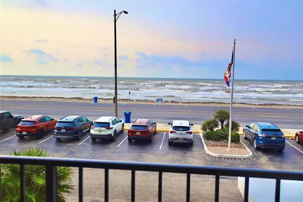 Galveston, TX 77551,7310 Seawall BLVD #206