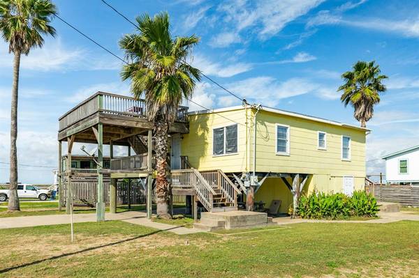 502 Sundial ST, Surfside Beach, TX 77541